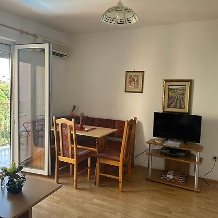 Apartment Collina Mostar Bagian luar foto