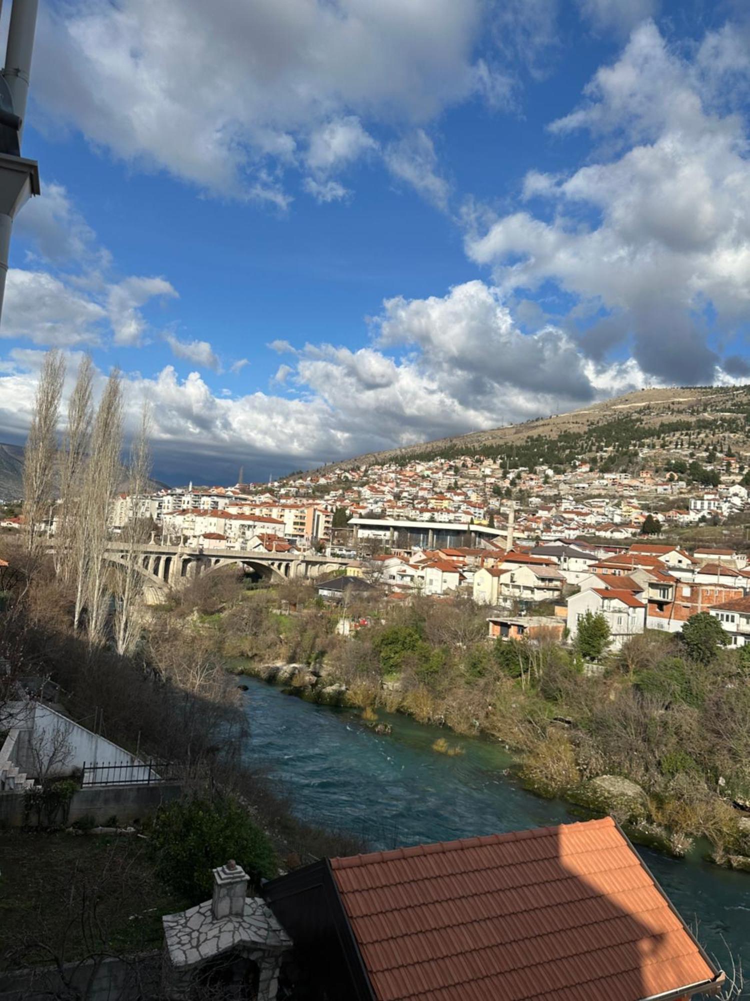 Apartment Collina Mostar Bagian luar foto