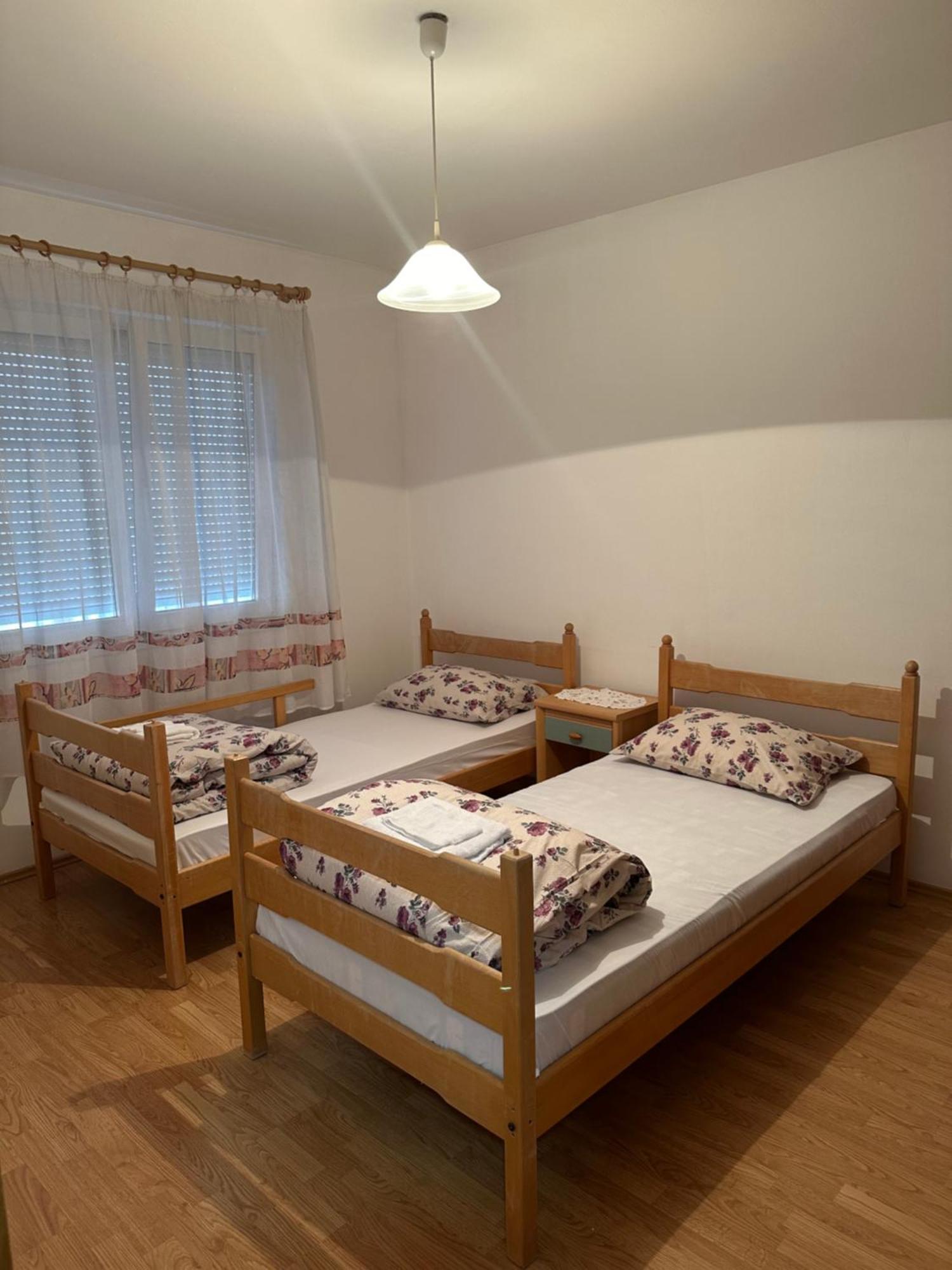 Apartment Collina Mostar Bagian luar foto
