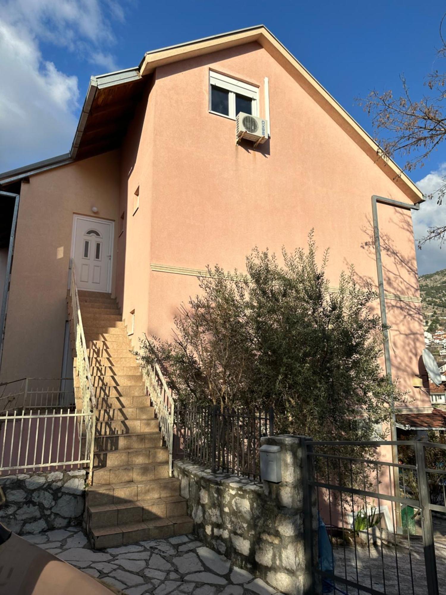 Apartment Collina Mostar Bagian luar foto