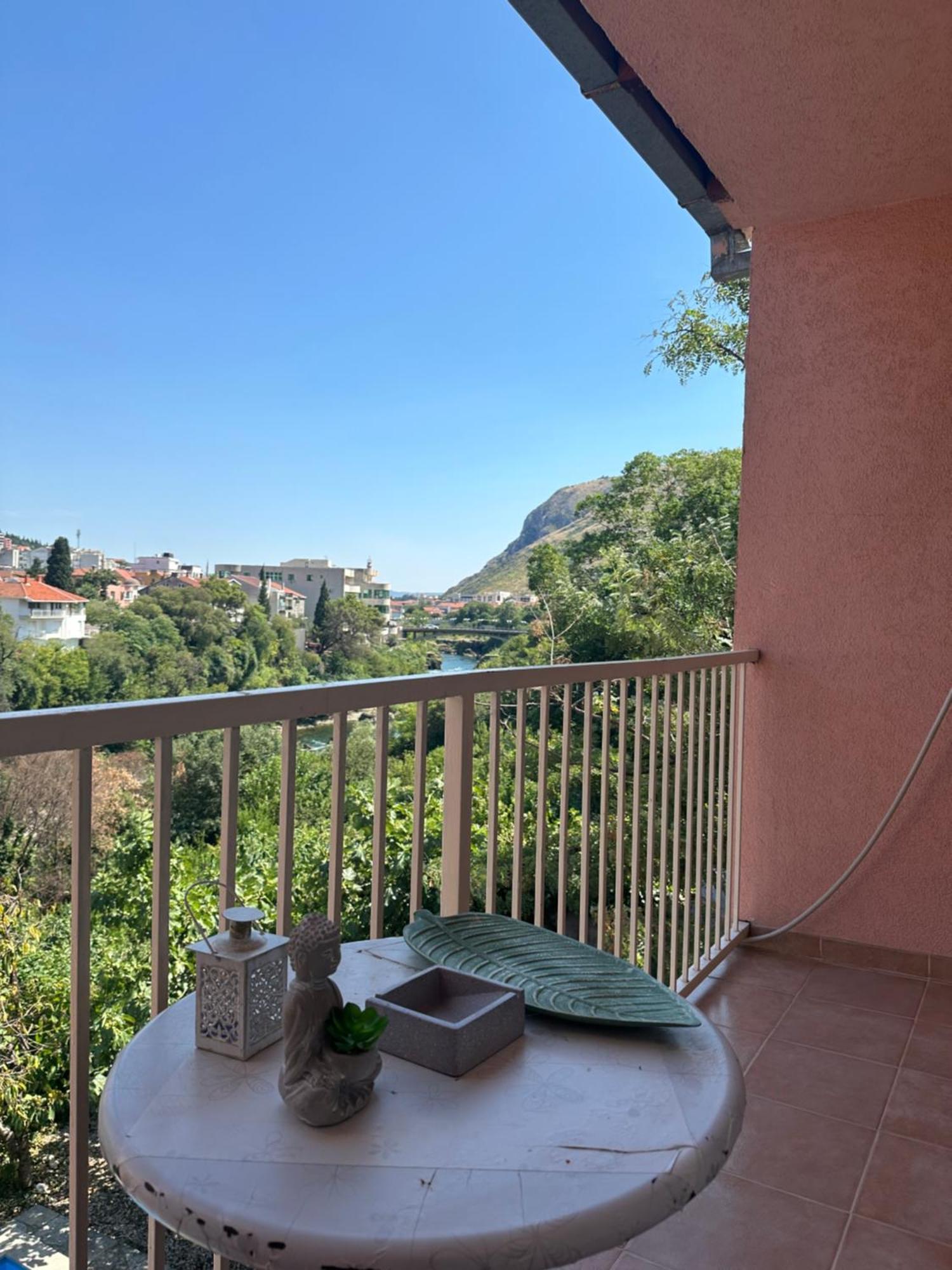 Apartment Collina Mostar Bagian luar foto