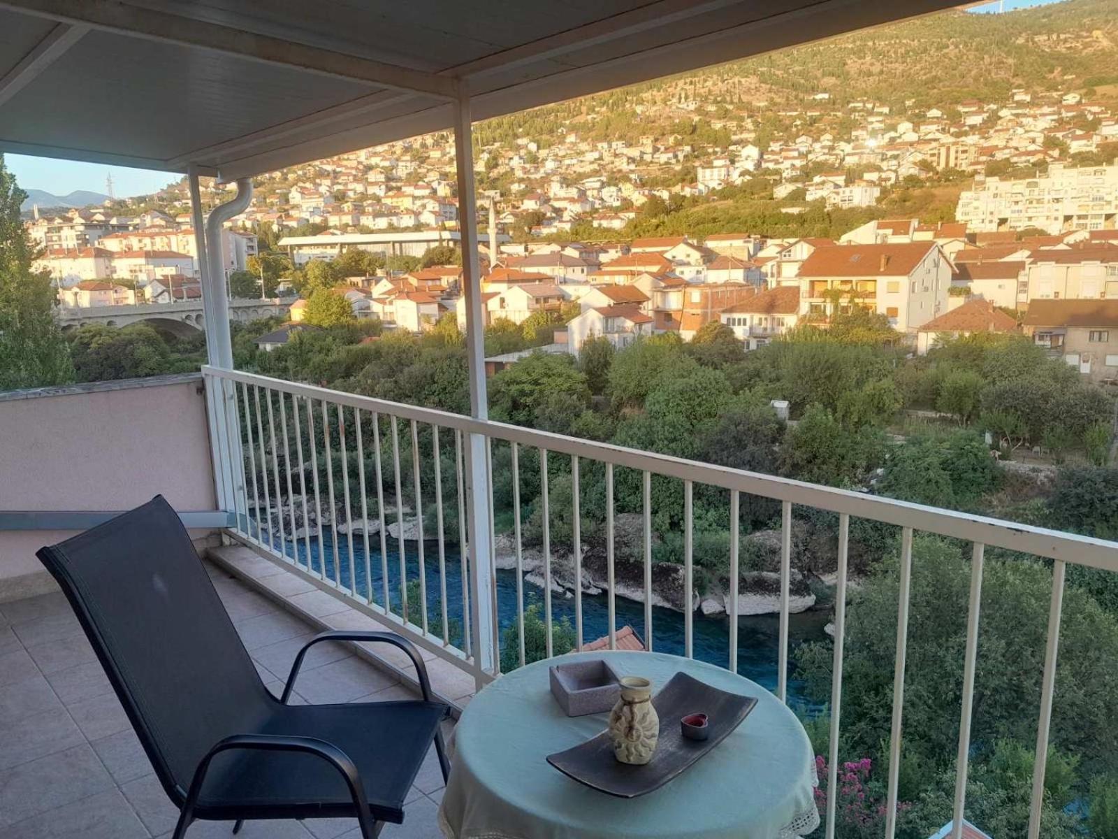 Apartment Collina Mostar Bagian luar foto