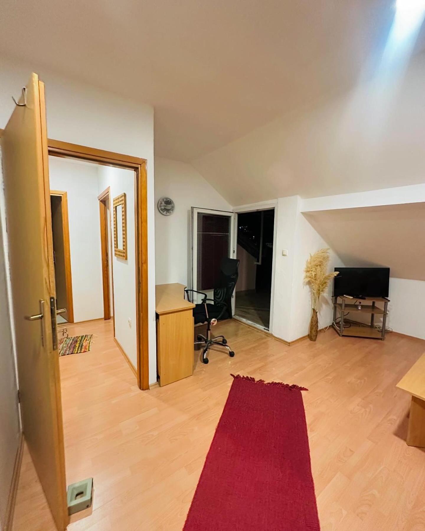 Apartment Collina Mostar Bagian luar foto
