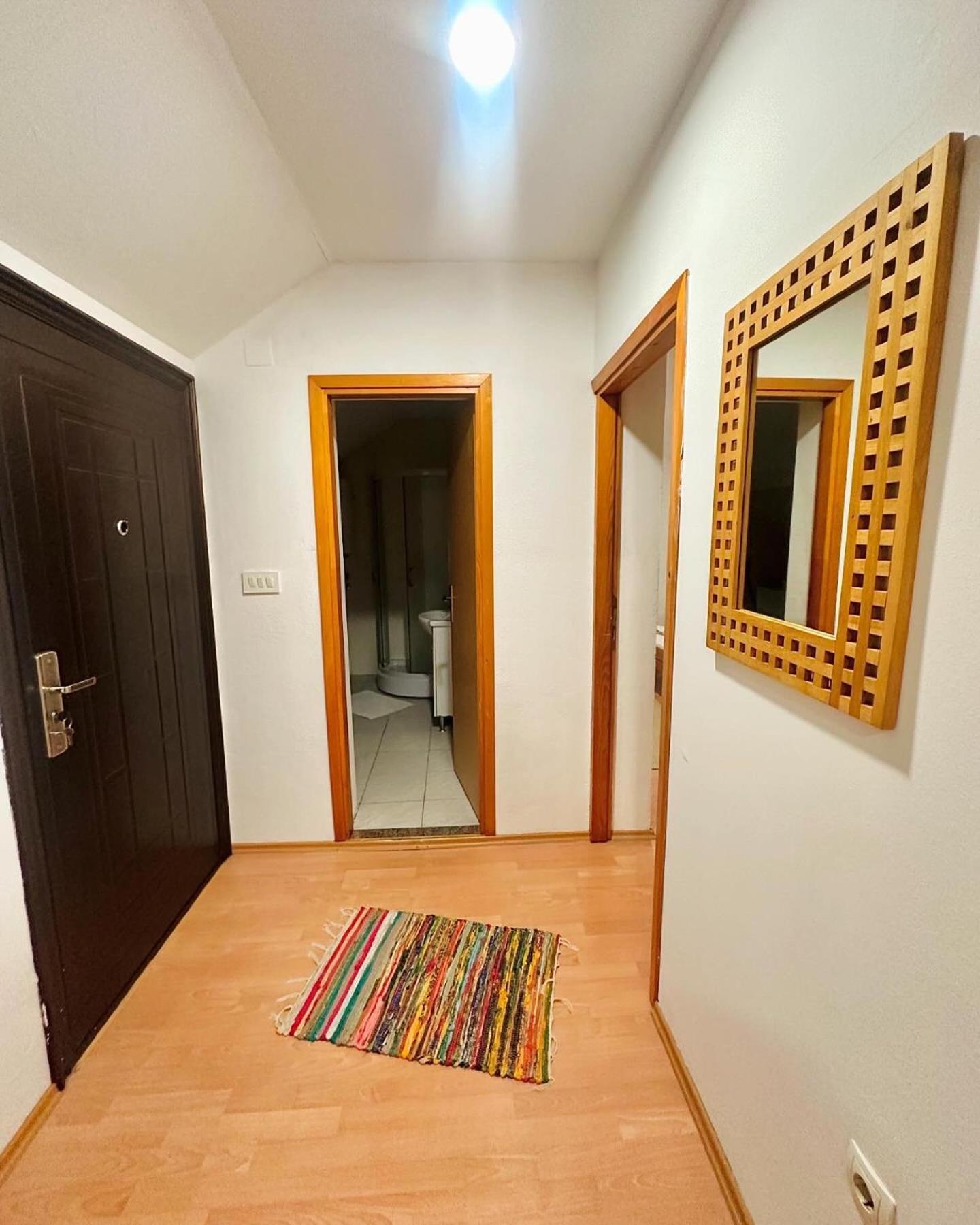 Apartment Collina Mostar Bagian luar foto
